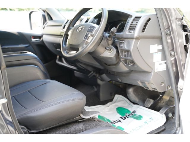 TOYOTA HIACE VAN 4WD 2020 Image 31