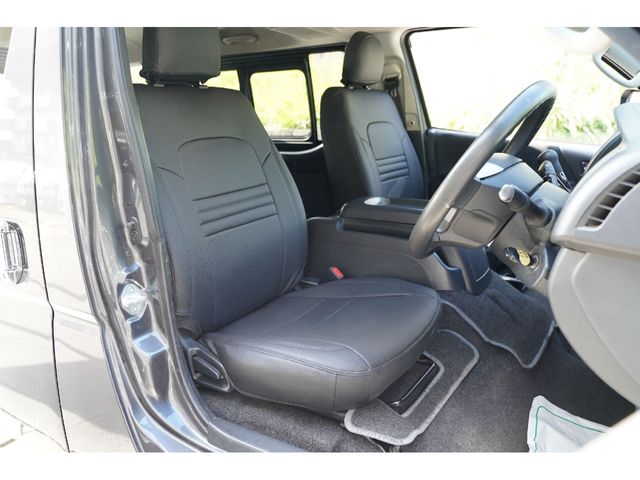 TOYOTA HIACE VAN 4WD 2020 Image 31