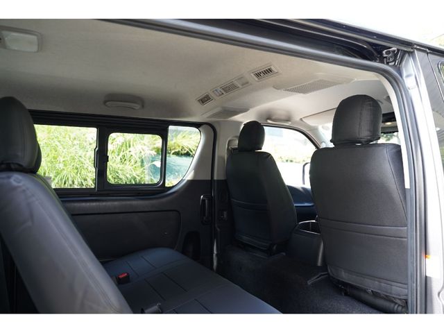TOYOTA HIACE VAN 4WD 2020 Image 31