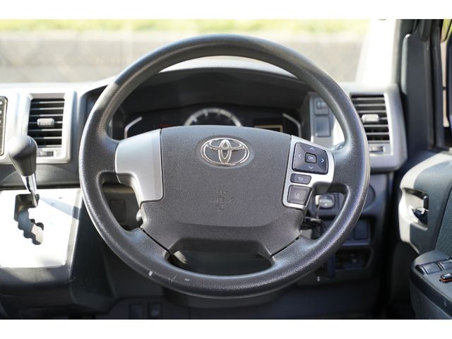 TOYOTA HIACE VAN 4WD 2020 Image 31