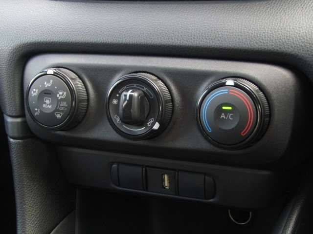 TOYOTA YARIS 2020 Image 31