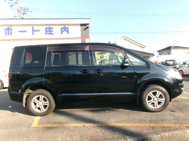 MITSUBISHI DELICA D:5 4WD 2010 Image 31