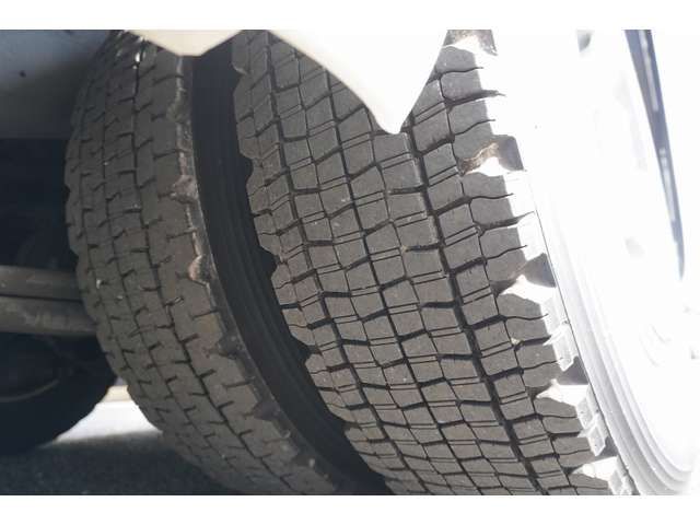 HINO MELPHA 2016 Image 31