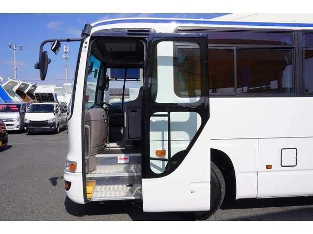 HINO MELPHA 2016 Image 31