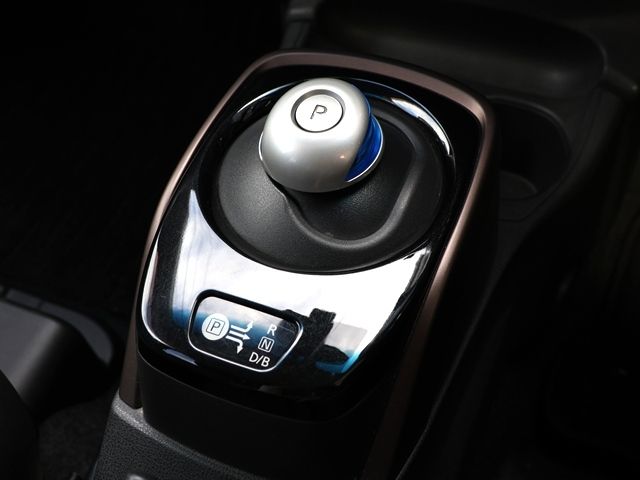 NISSAN NOTE 2016 Image 31