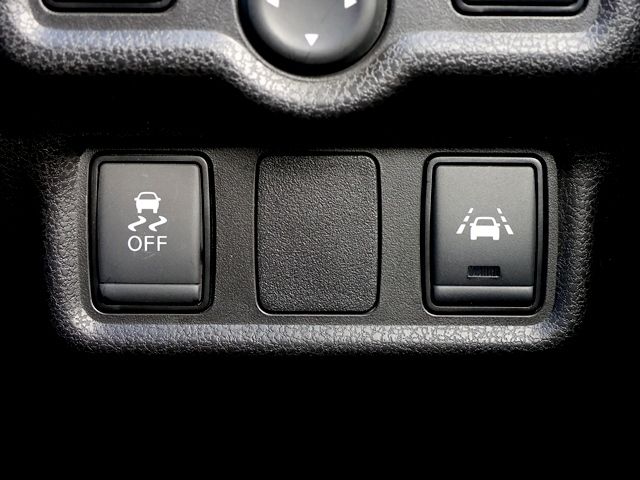 NISSAN NOTE 2016 Image 31