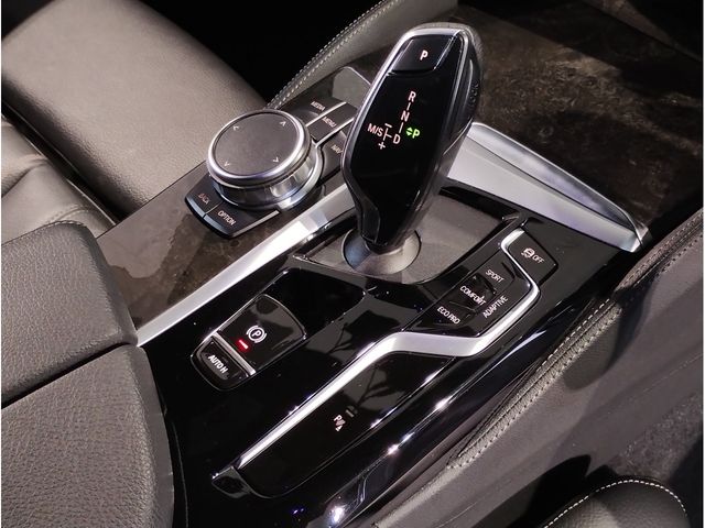 BMW 5SERIES TOURING 2022 Image 31