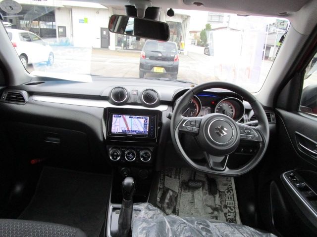 SUZUKI SWIFT 4WD 2018 Image 31