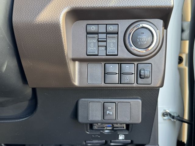 TOYOTA ROOMY 2023 Image 31