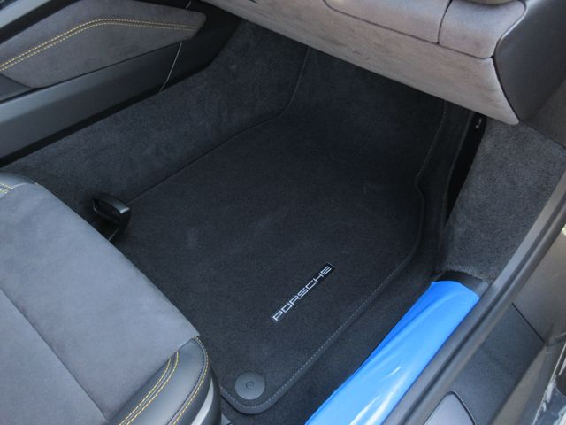 PORSCHE 911 2022 Image 31