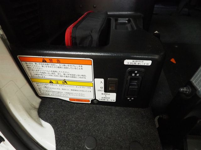 NISSAN NV200 VANETTE VAN 2018 Image 31