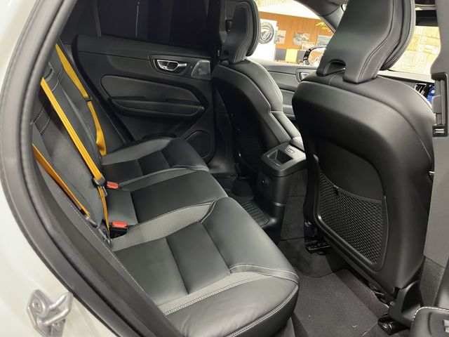 VOLVO XC60 2021 Image 31