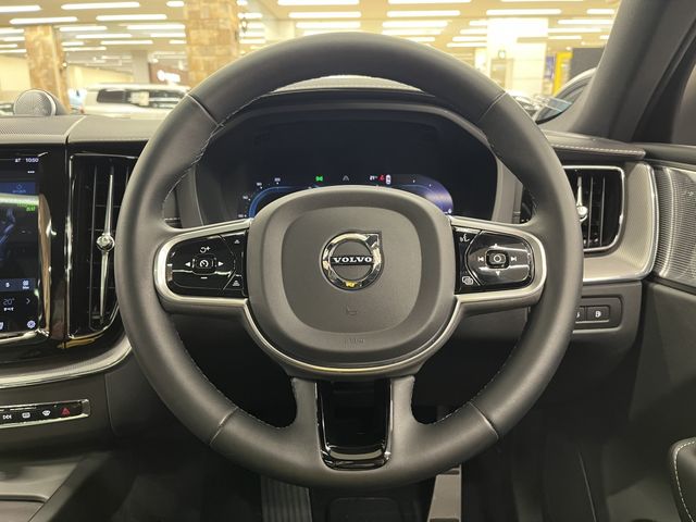 VOLVO XC60 2021 Image 31