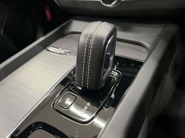 VOLVO XC60 2021 Image 31