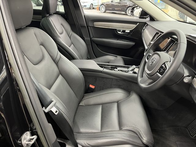 VOLVO V90 2024 Image 31