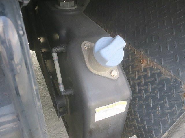 MITSUBISHI FUSOU SUPER GREAT 2016 Image 31