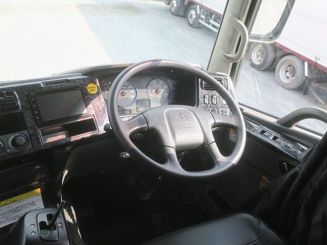 MITSUBISHI FUSOU SUPER GREAT 2016 Image 31