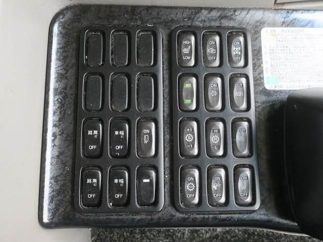 MITSUBISHI FUSOU SUPER GREAT 2016 Image 31