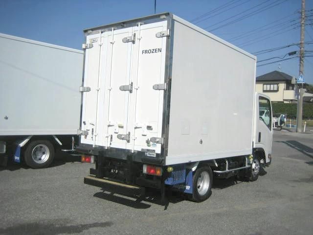 ISUZU ELF 2018 Image 31