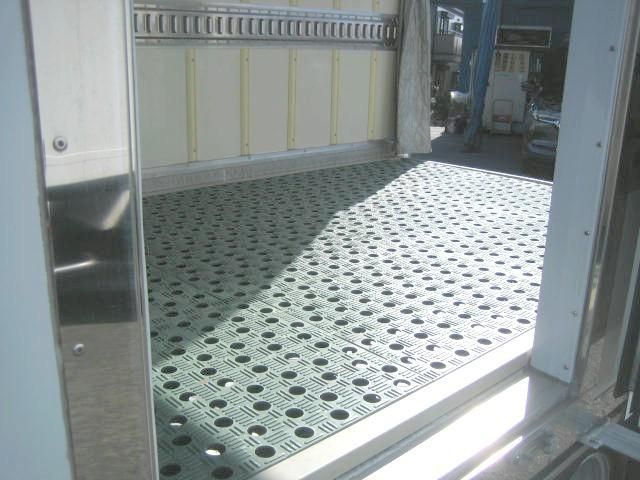 ISUZU ELF 2018 Image 31