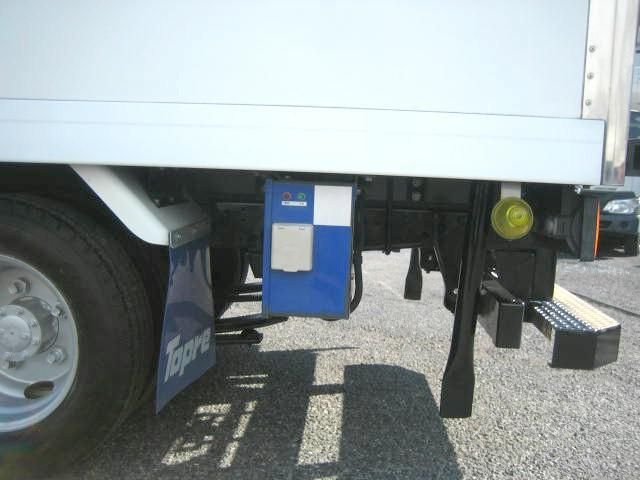 ISUZU ELF 2018 Image 31