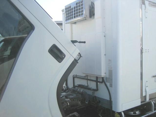 ISUZU ELF 2018 Image 31