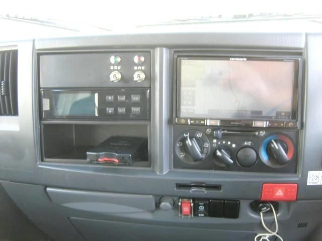 ISUZU ELF 2018 Image 31