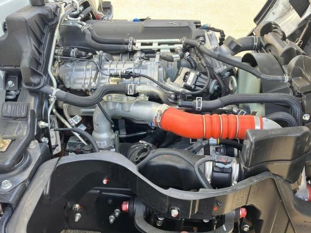 MITSUBISHI CANTER 2024 Image 31