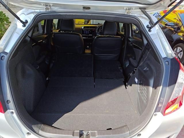 HONDA FIT HYBRID 2013 Image 31