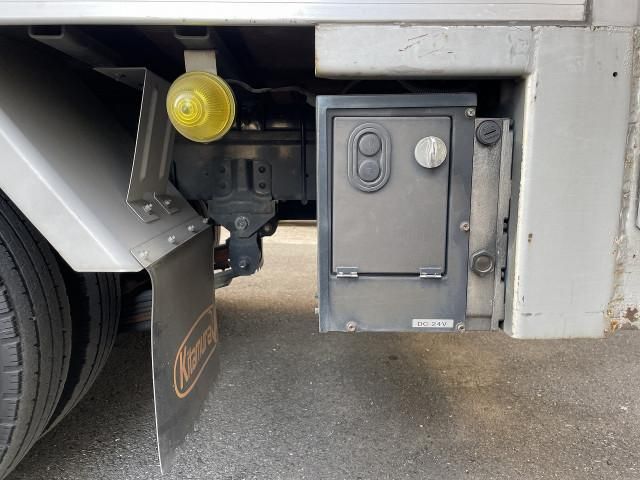 TOYOTA DYNA 2017 Image 31