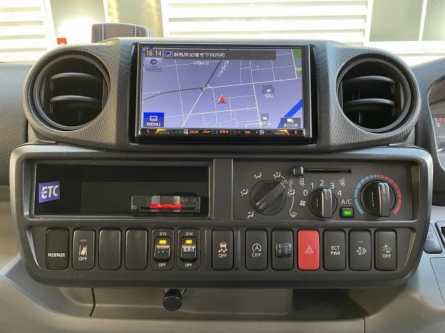 TOYOTA DYNA 2017 Image 31