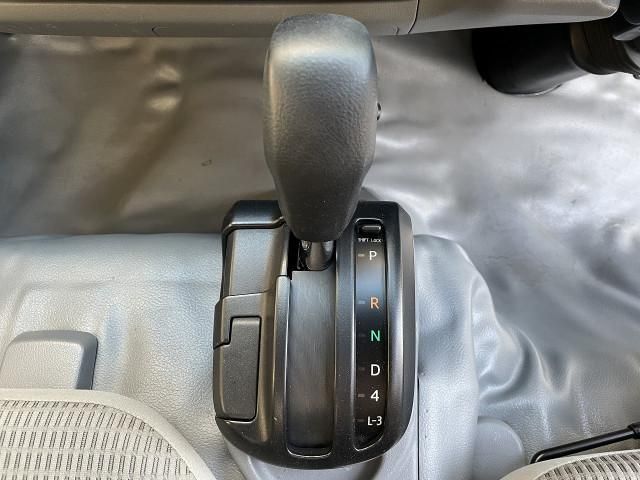 TOYOTA DYNA 2017 Image 31