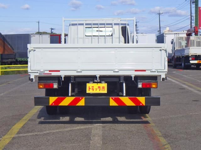 MITSUBISHI CANTER 2016 Image 31