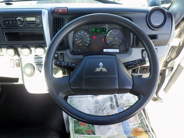 MITSUBISHI CANTER 2016 Image 31