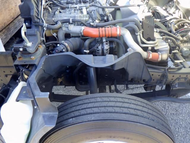 MITSUBISHI CANTER 2016 Image 31