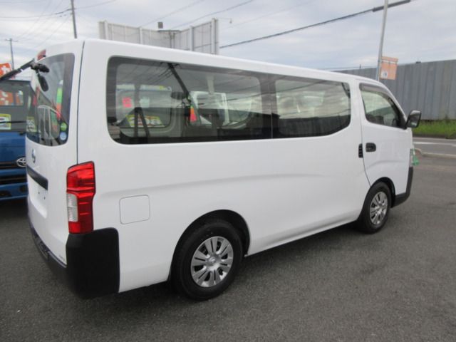 NISSAN NV350 CARAVAN 1.2T 2015 Image 31