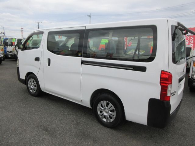 NISSAN NV350 CARAVAN 1.2T 2015 Image 31