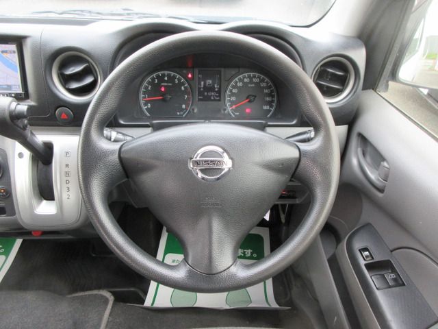 NISSAN NV350 CARAVAN 1.2T 2015 Image 31