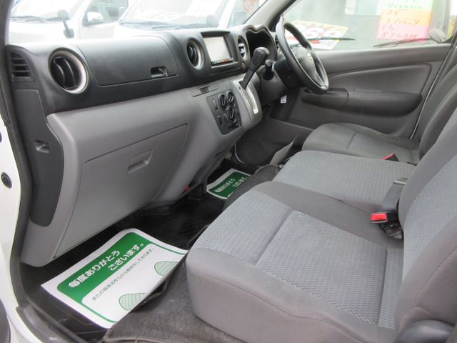 NISSAN NV350 CARAVAN 1.2T 2015 Image 31