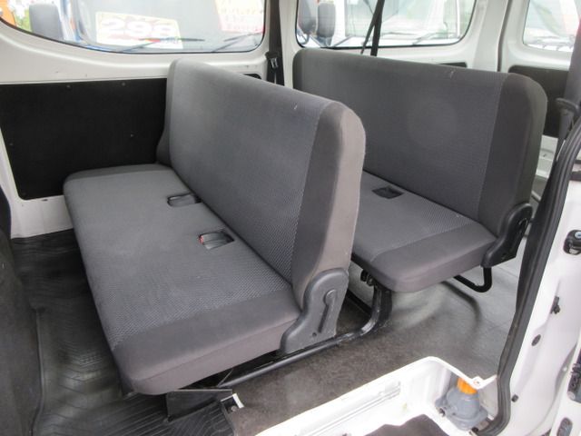 NISSAN NV350 CARAVAN 1.2T 2015 Image 31