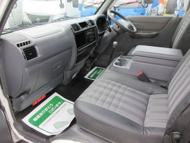 MAZDA BONGO TRUCK 1.15T 2W 2017 Image 31