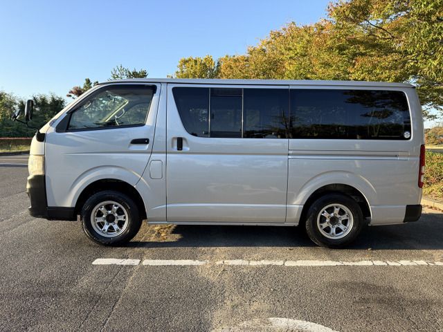 TOYOTA HIACE VAN 4WD 2012 Image 31