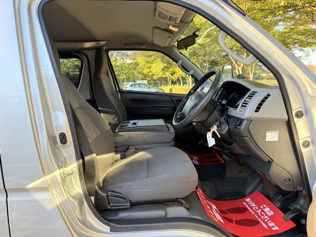 TOYOTA HIACE VAN 4WD 2012 Image 31