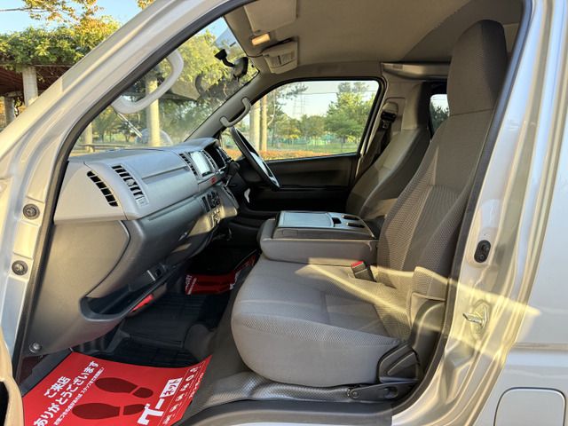 TOYOTA HIACE VAN 4WD 2012 Image 31