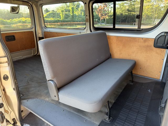 TOYOTA HIACE VAN 4WD 2012 Image 31