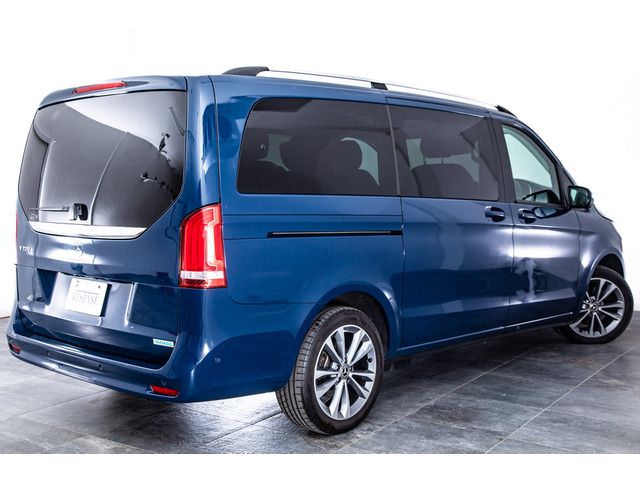 MERCEDES BENZ V CLAS 2022 Image 31