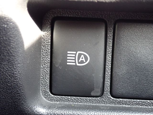 TOYOTA HIACE VAN 2WD 2020 Image 31