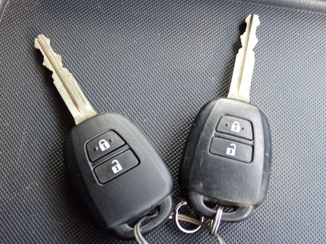 TOYOTA HIACE VAN 2WD 2020 Image 31