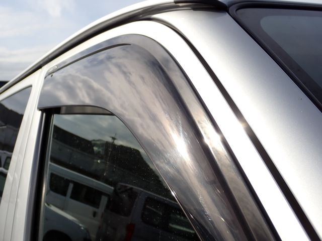 TOYOTA HIACE VAN 2WD 2020 Image 31