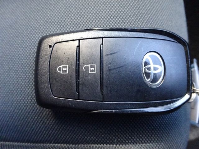 TOYOTA YARIS 2020 Image 31